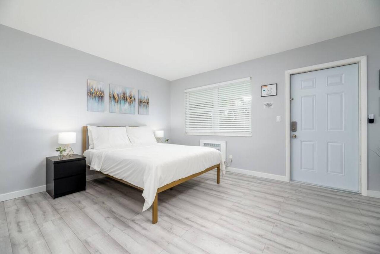 Just Off Wilton Drive Apt 5 Fort Lauderdale Bagian luar foto